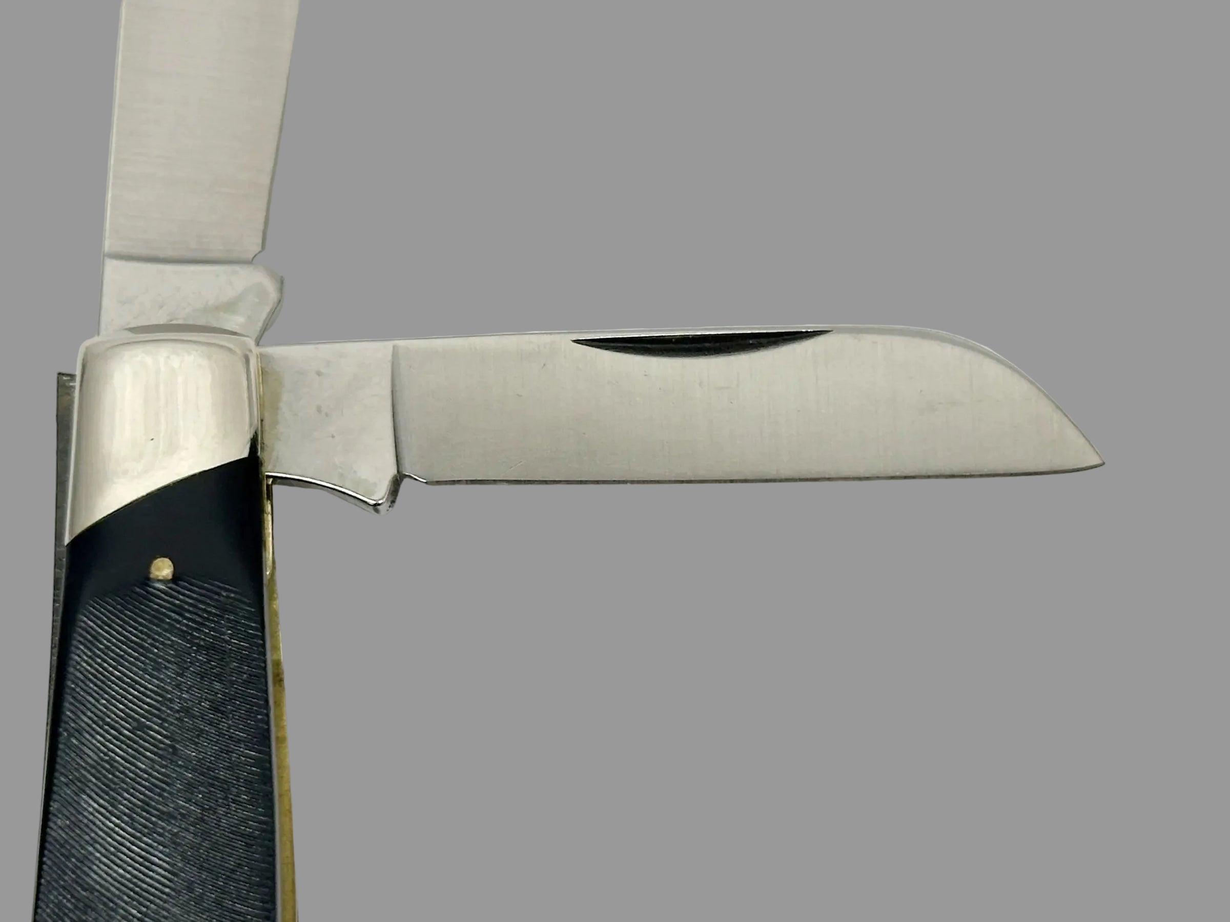 1970-72 Buck 301 Stockman Rough Sawn Delrin Pocket Knife - Hers and His Treasures