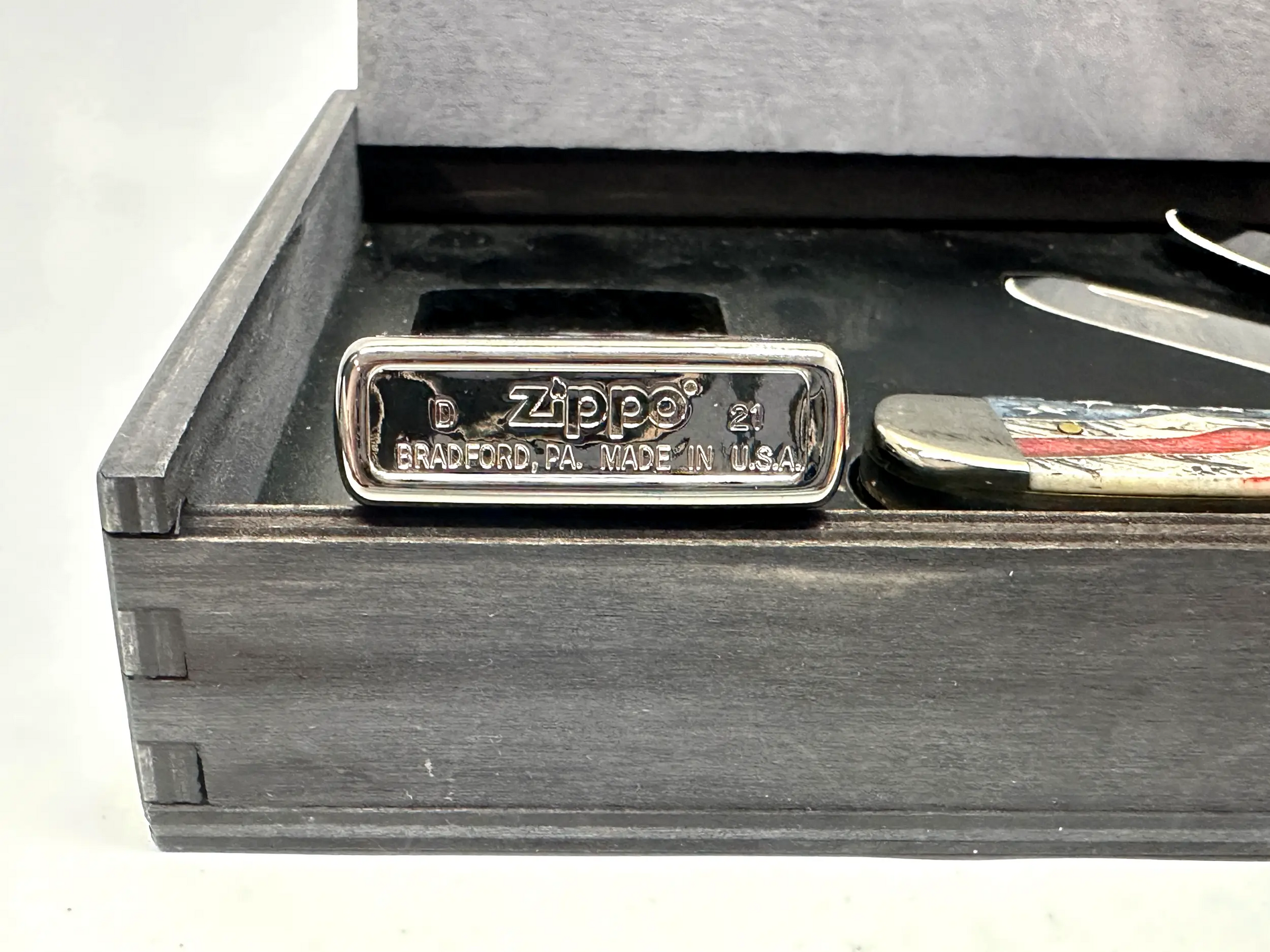 Case XX Trapper 14331 FORD Vintage Flag Zippo Lighter Gift Set - Hers and His Treasures