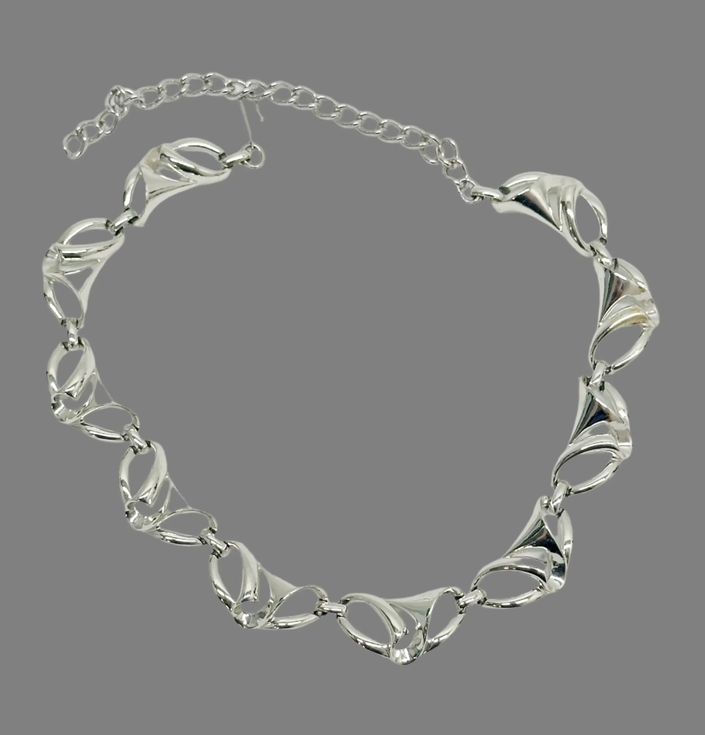 Coro 18" Silver Tone Ribbon Link Necklace - Hers and His Treasures