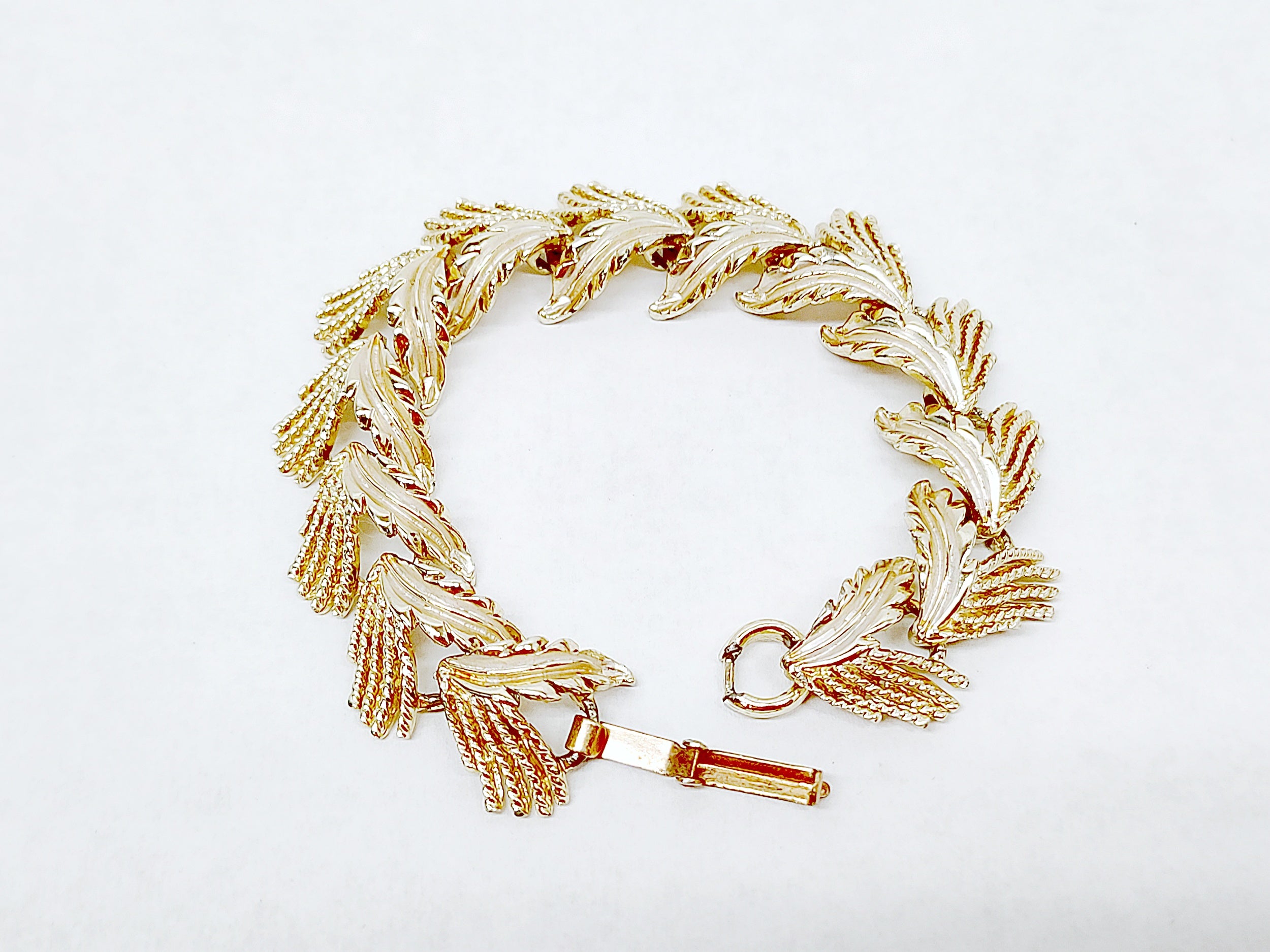 Sawtooth Punk Gold Leaf Half Open Cuff Bracelet, Simple Style Hand  Accessories - China Bracelet and Wome's Bracelet price | Made-in-China.com