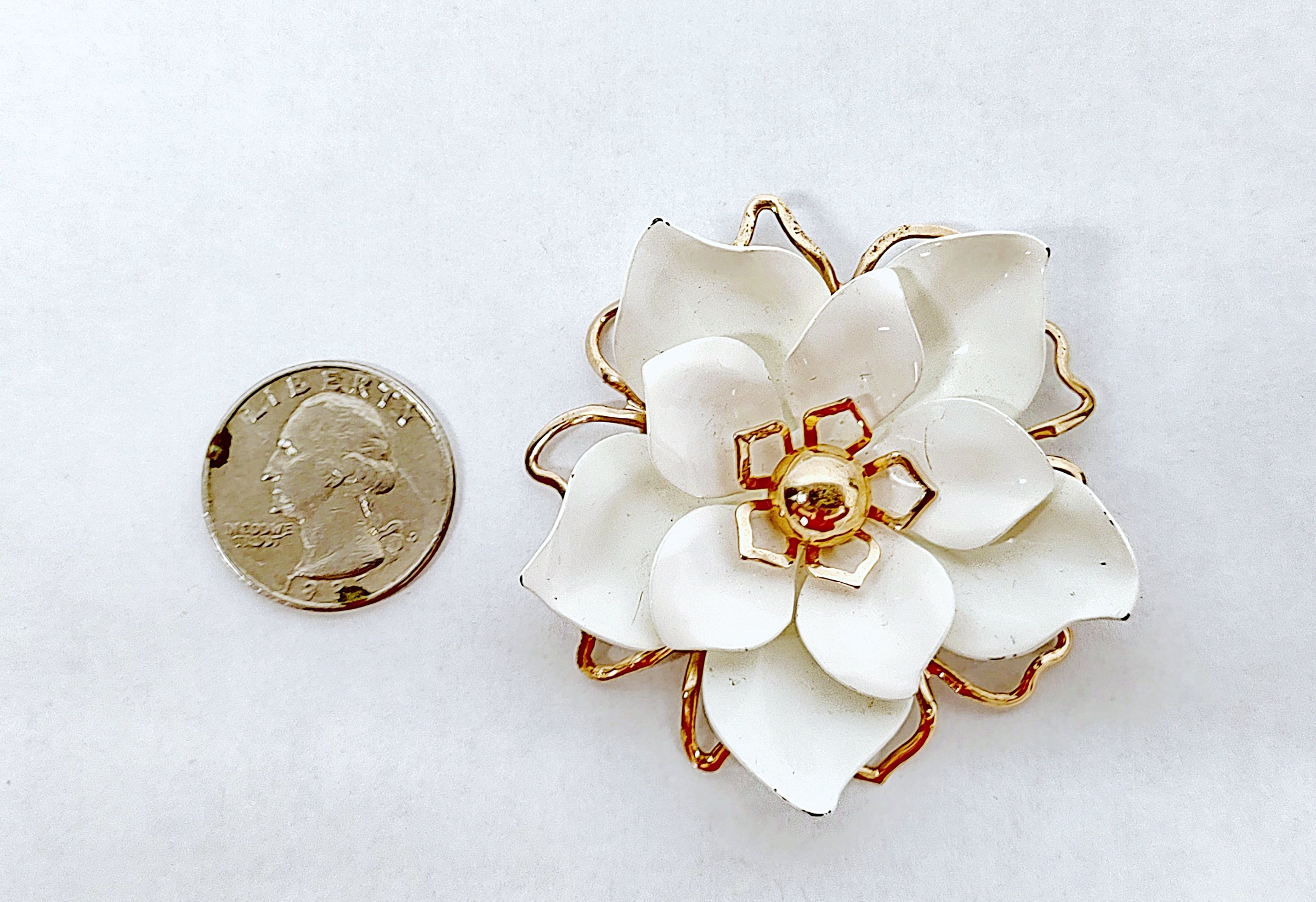 Vintage EMMONS Gold Tone and White Enamel Flower Brooch 