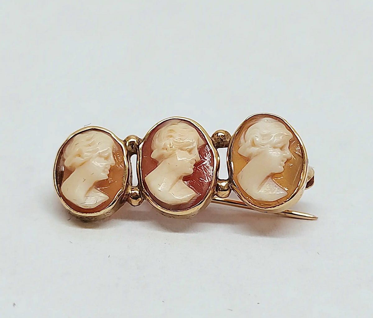 14K Gold Antique Triple Carved Shell Cameo Brooch Pin Cummings Co. Inc., P.J. - Hers and His Treasures