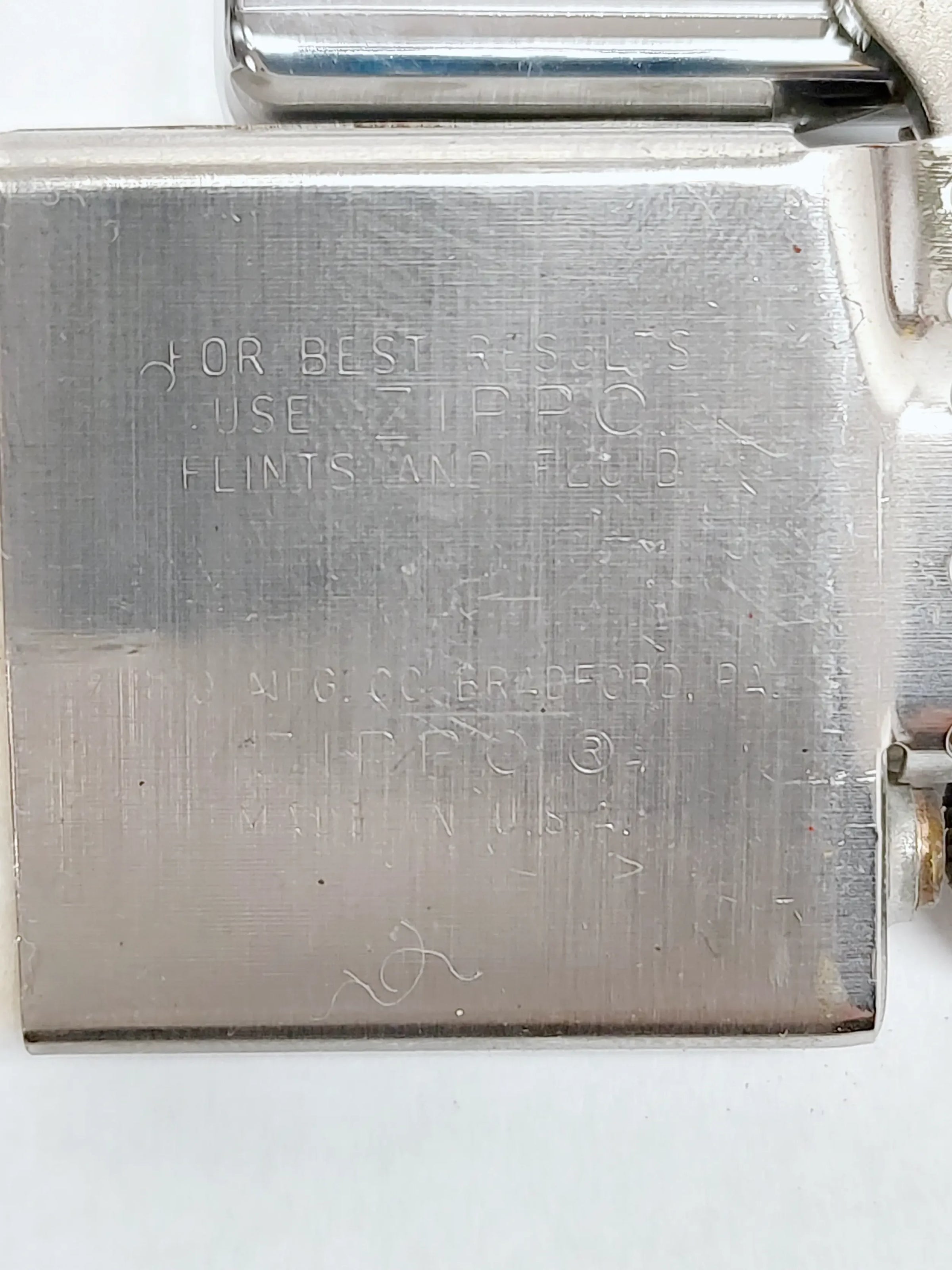New 1971 Engine Turned Pinstripe Polished Chrome Zippo New 1971 Engine Turned Pinstripe Polished Chrome Zippo