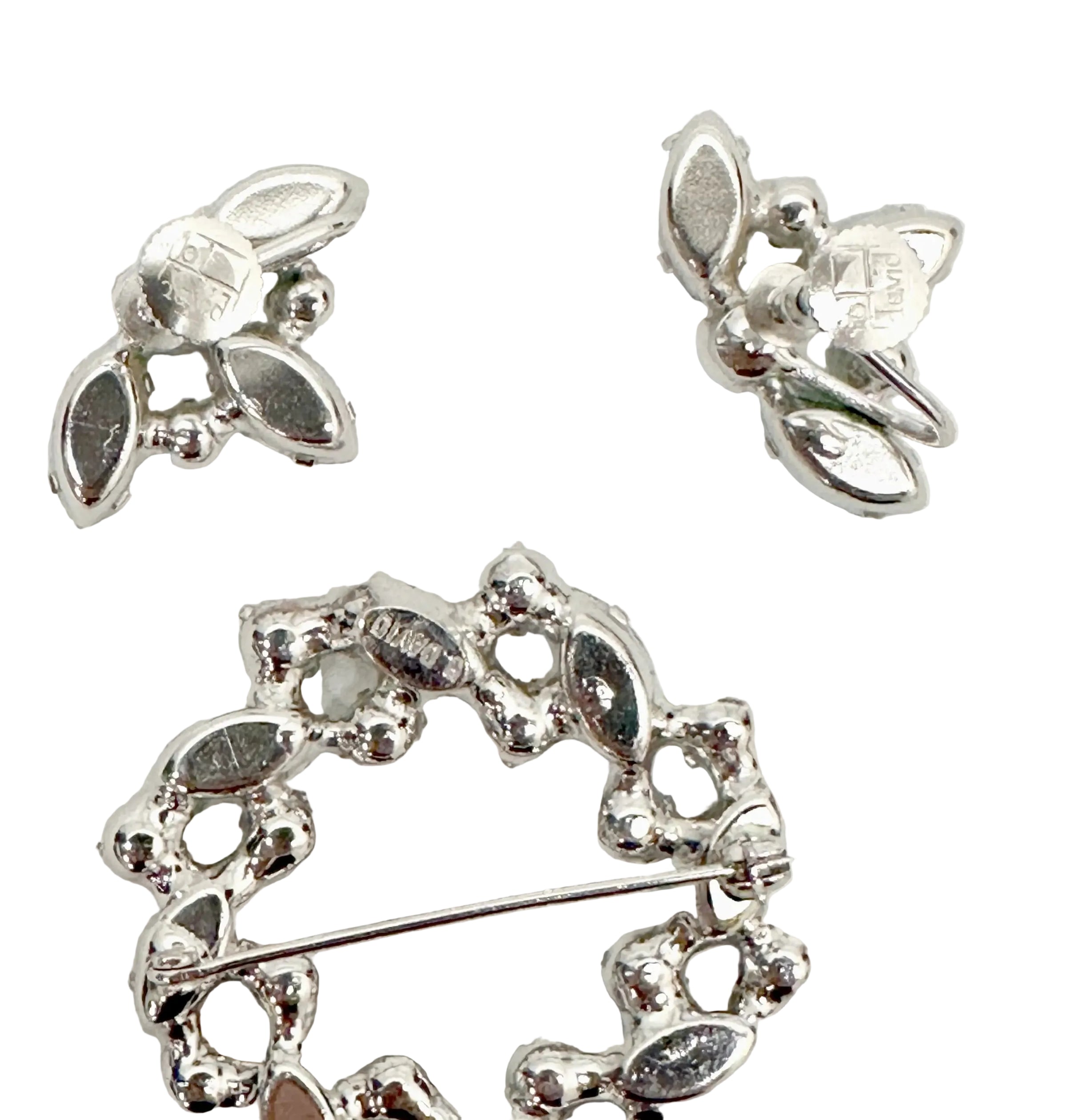 B. David Purple AB Rhinestone Wreath Brooch and Earring Set - Hers and His Treasures