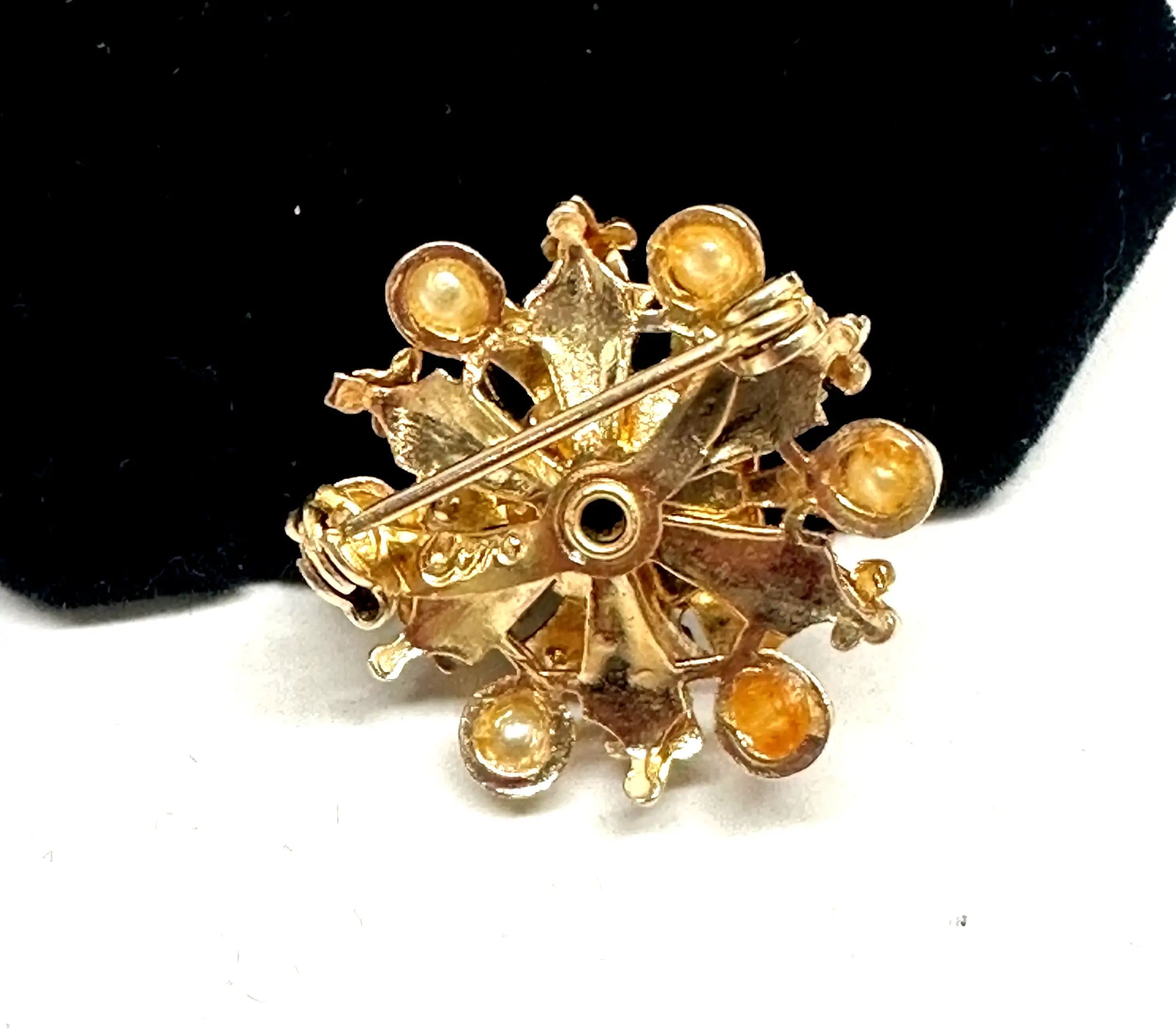 1950's Coro Small Blue Rhinestone and Pearl Brooch - Hers and His Treasures