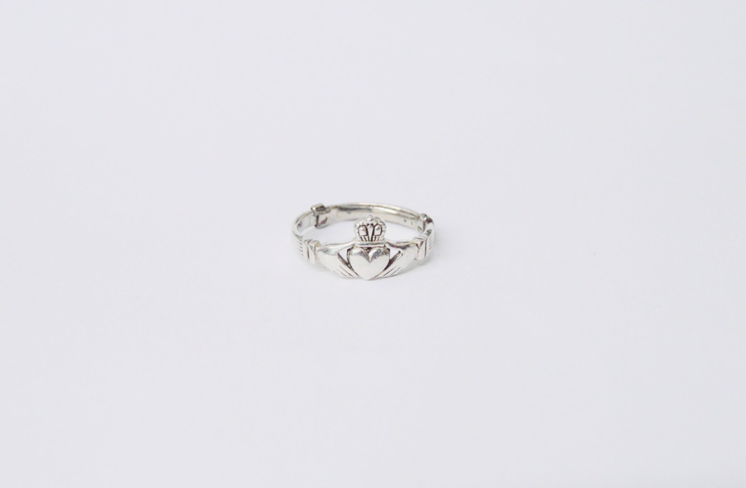Irish Claddagh .925 Sterling Silver Ring www.hersandhistreasures.com/collections/sterling-silver-jewelry