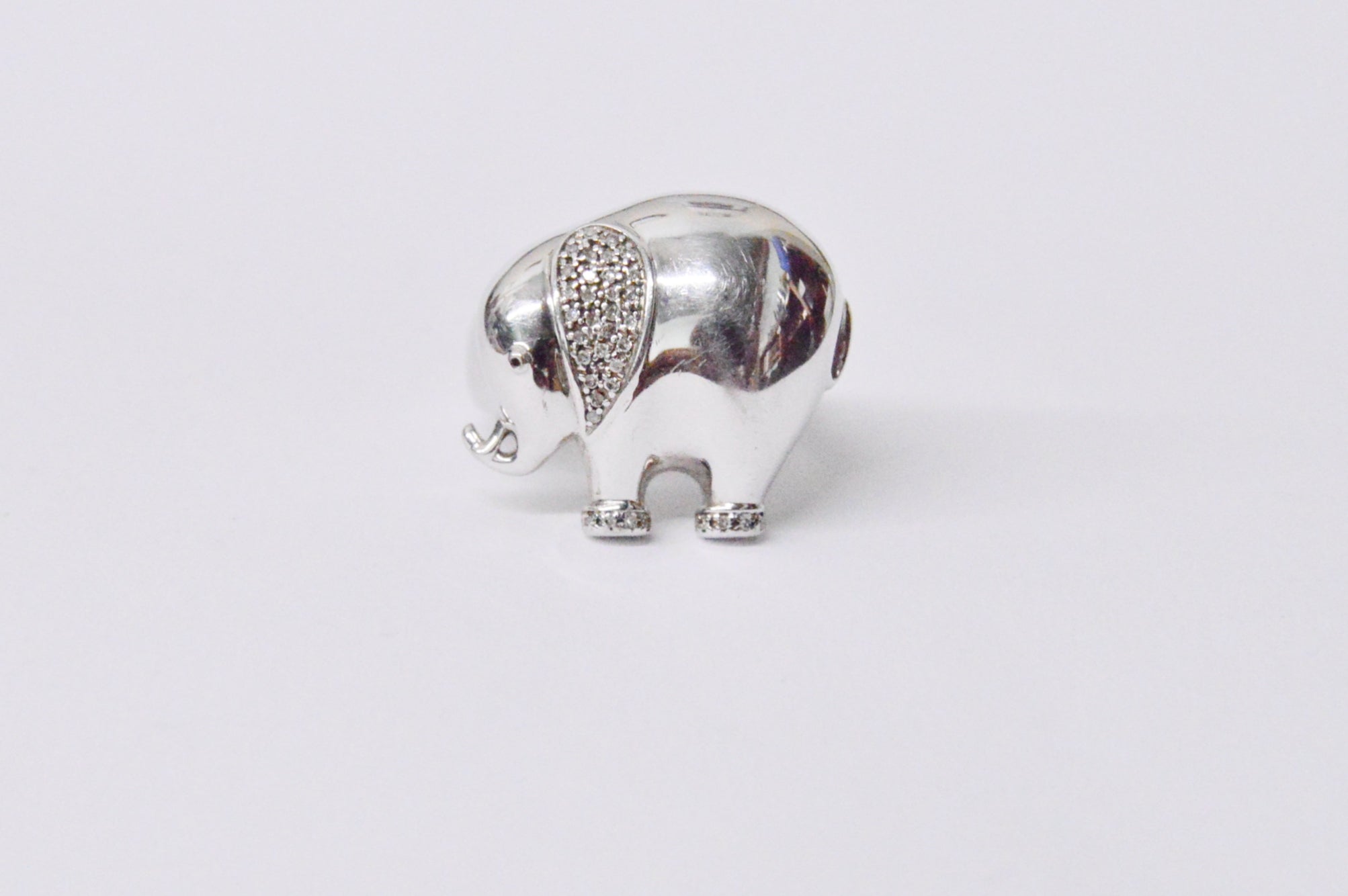 Diamond Elephant .925 Sterling Silver Ring www.hersandhistreasures.com/collections/sterling-silver-jewelry
