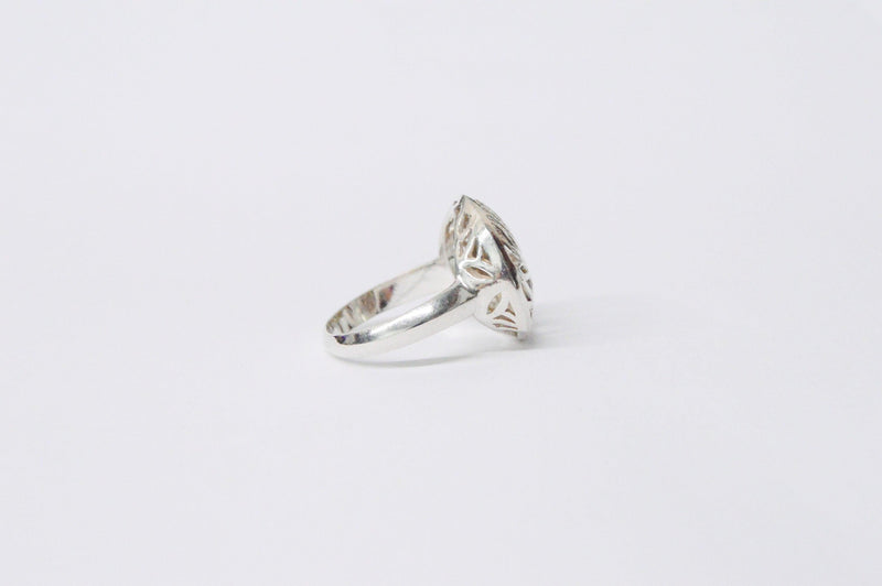 Round Scroll Leaf Pattern .925 Sterling Silver Ring - Hers and His Treasures