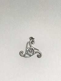 www.hersandhistreasures.com/products/Ceildhs-Celtic-Knot-Sterling-Silver-Necklace-Pendant