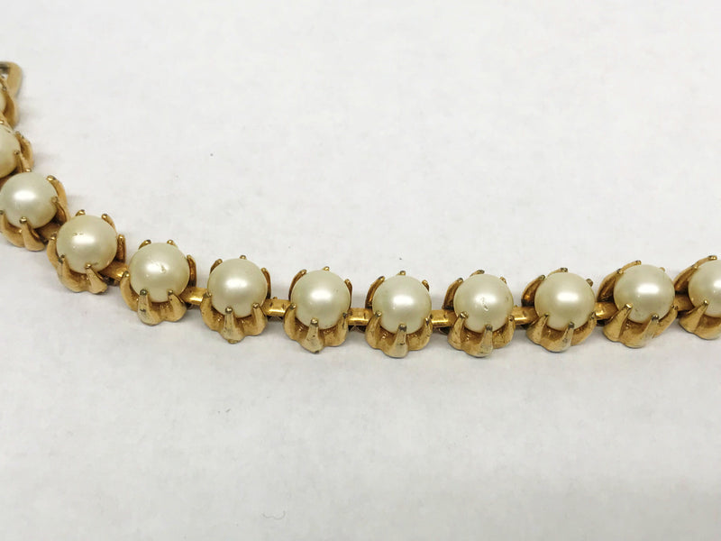 www.hersandhistreasures.com/products/1955-1963-benedikt-ny-gold-tone-bracelet-with-faux-pearls