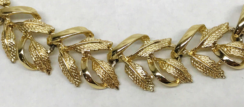 Vintage Gold Tone Leaf Chevron Pattern Necklace - Hers and His Treasures
