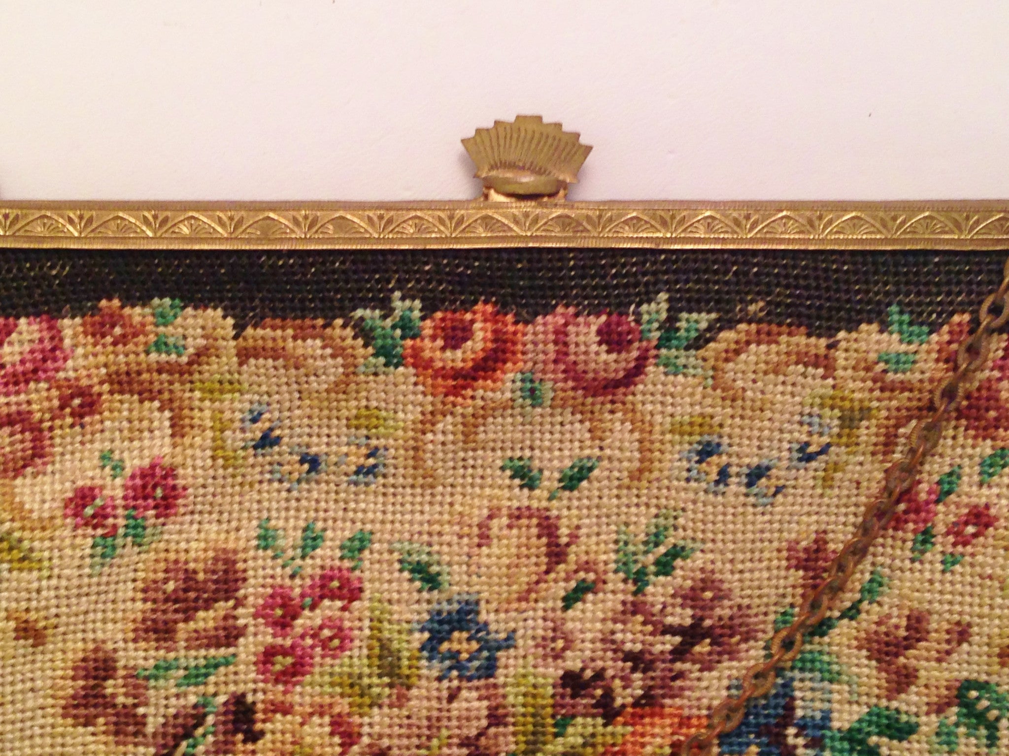 www.hersandhistreasures.com/products/vintage-petit-point-needlepoint-tapestry-handbag