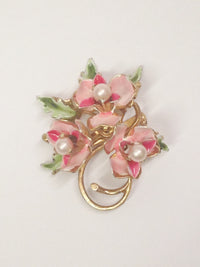 Gold Toned Triple Pink Flowers With Faux Pearls Brooch