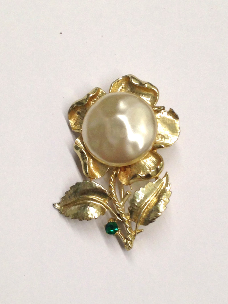 www.hersandhistreasures.com/products/Large-Faux-Pearl-Flower-Brooch-Pin