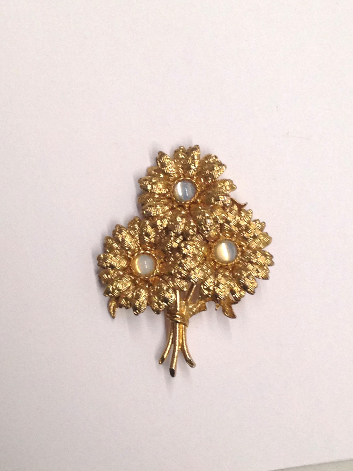 www.hersandhistreasures.com/products/Gold-Toned-Flower-Bouquet-Brooch-Pin