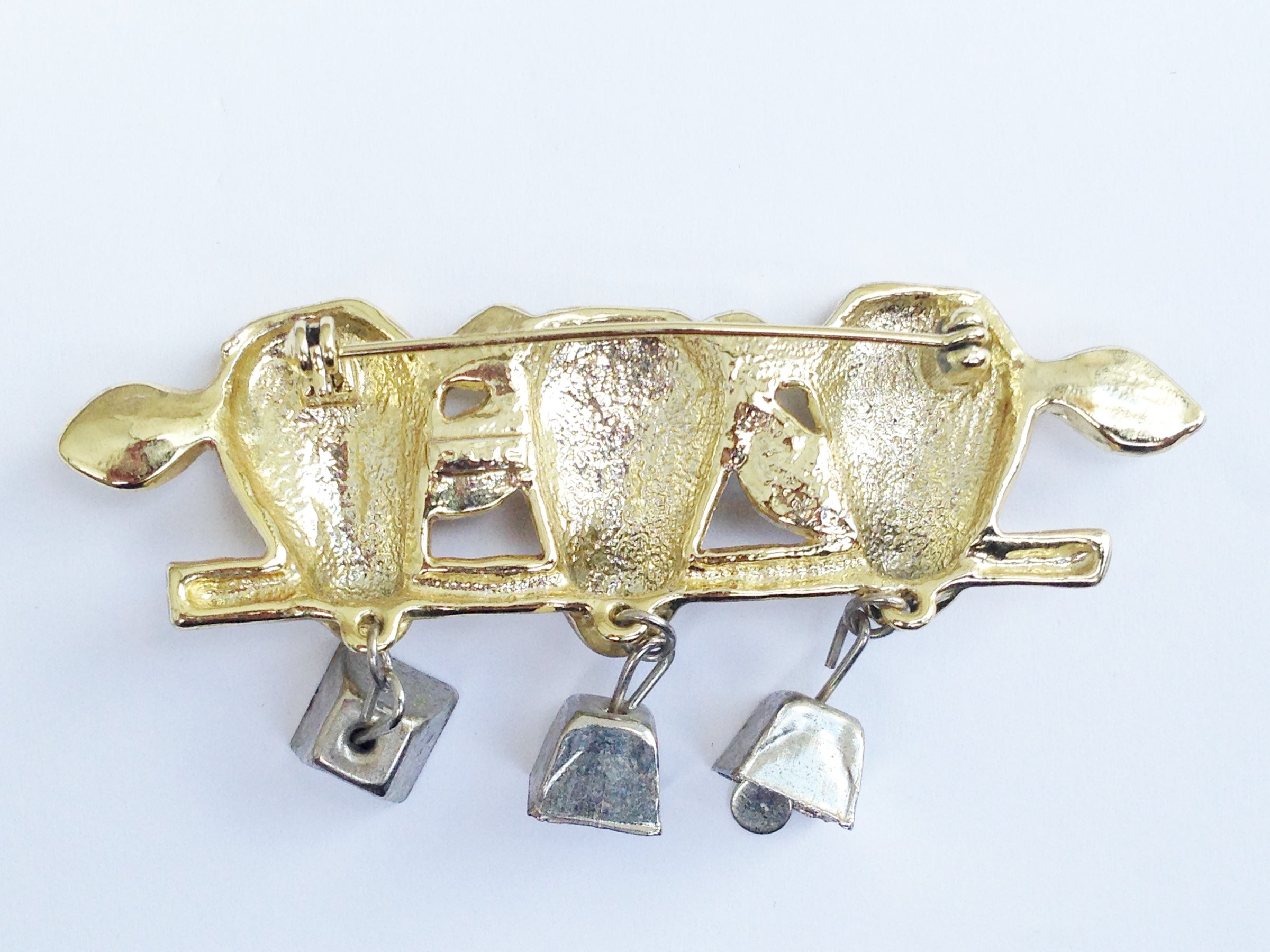 AJC Gold Tone Three Cows On A Fence W/ Bells Brooch Pin – Hers and His ...