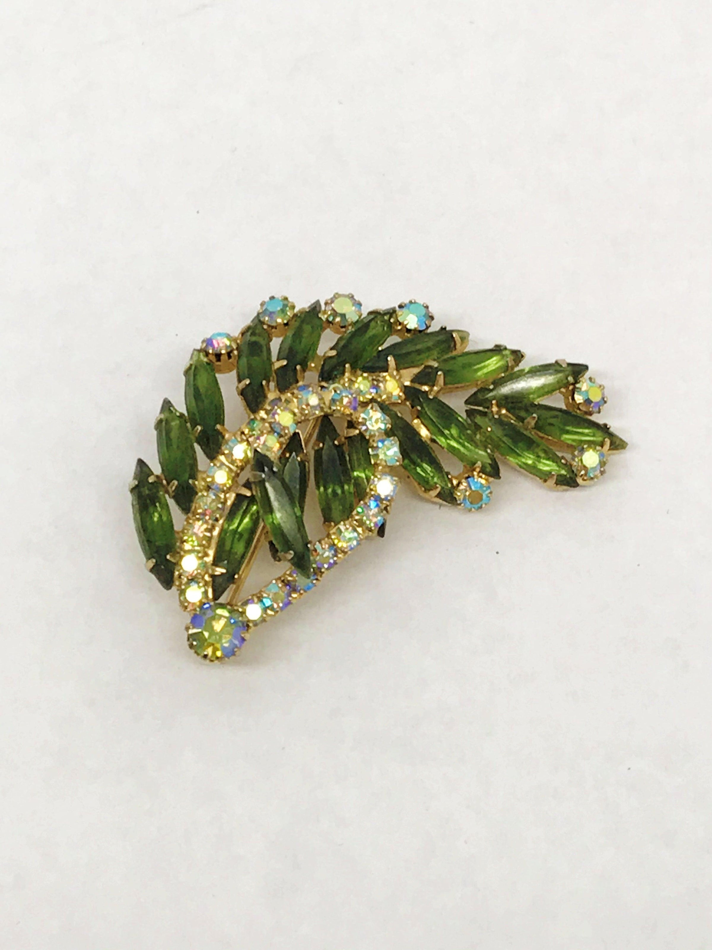 Vintage Leaf Rhinestone Brooch Pin set in gold tone metal emerald color and  light green rhinestones – Carol's True Vintage and Antiques