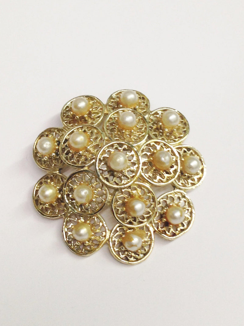 Round Gold Tone Faux Pearl Brooch Pin - Hers and His Treasures