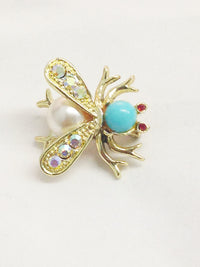 Bee Insect Gold Tone Rhinestone Brooch Pin www.hersandhistreasures.com/collections/vintage-jewelry