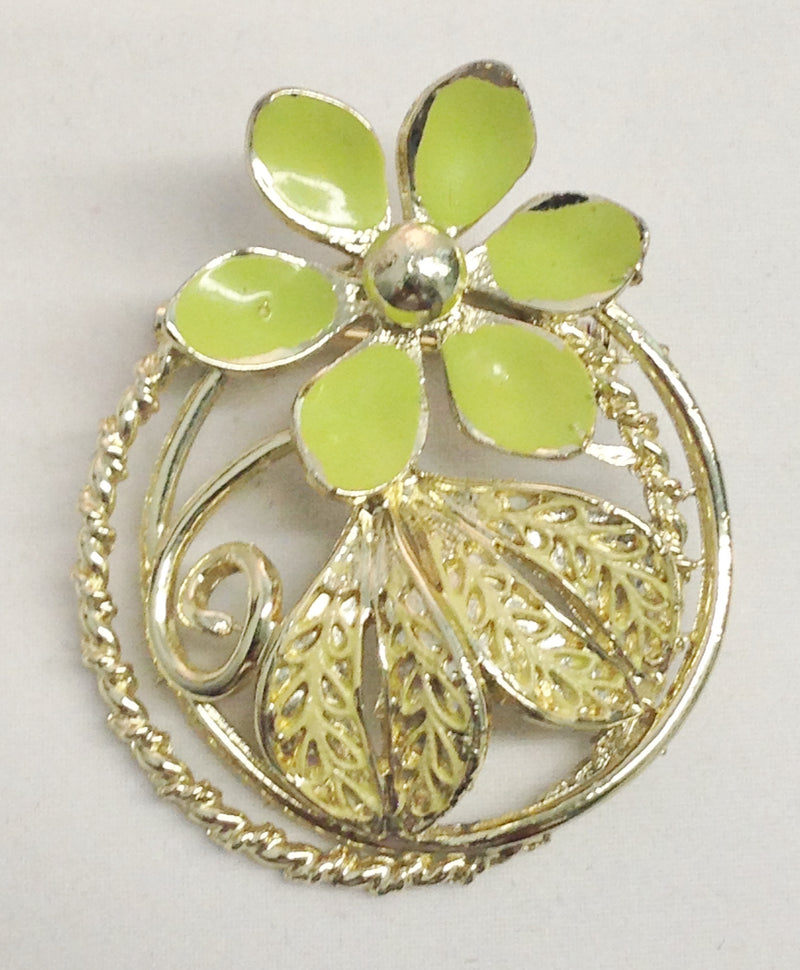 Green Petal Flower Round Brooch Pin www.hersandhistreasures.com/collections/vintage-jewelry