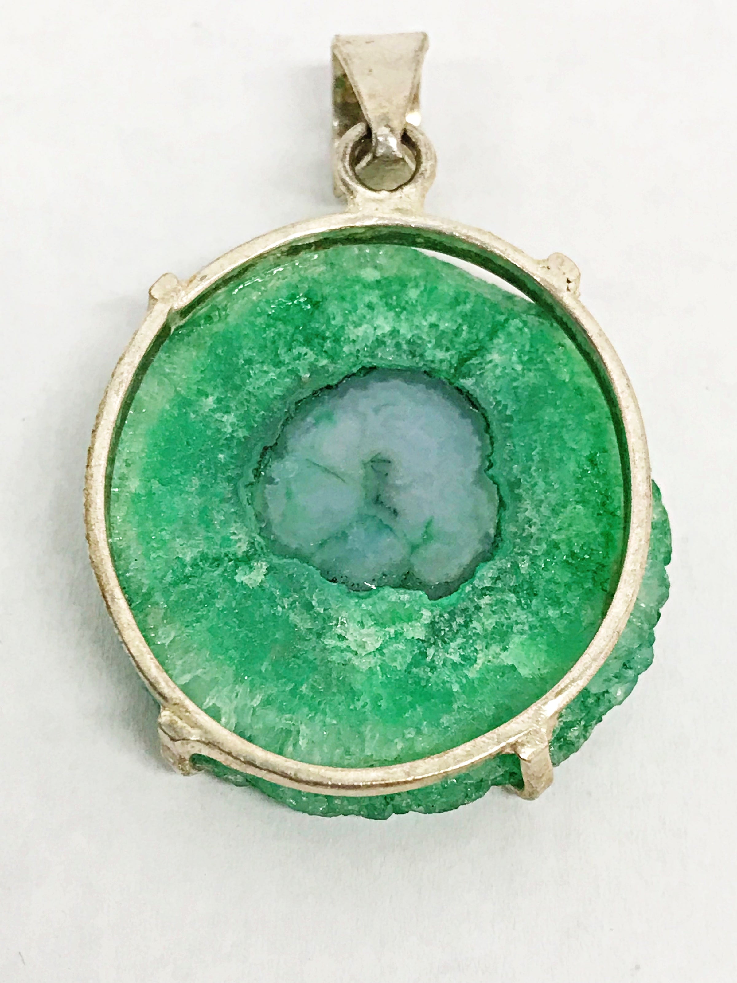 www.hersandhistreasures.com/products/green-geode-agate-slice-925-sterling-silver-pendant